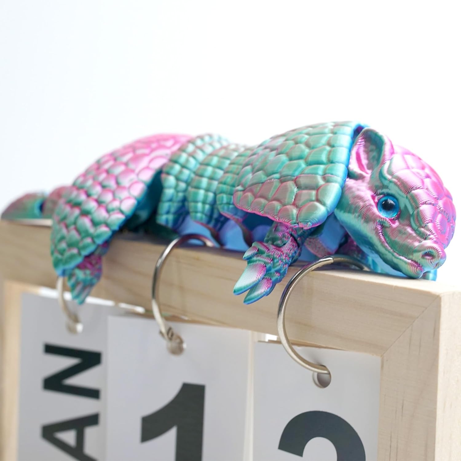 Armadillo Ball 3D Printed Armadillo Model,Flexible Animals Toy Statue,Movable Joints,Home Office Decor,Interesting Toys,Festival Gifts toco,Fidget Toys, Executive Desk Animals Toy (PG)